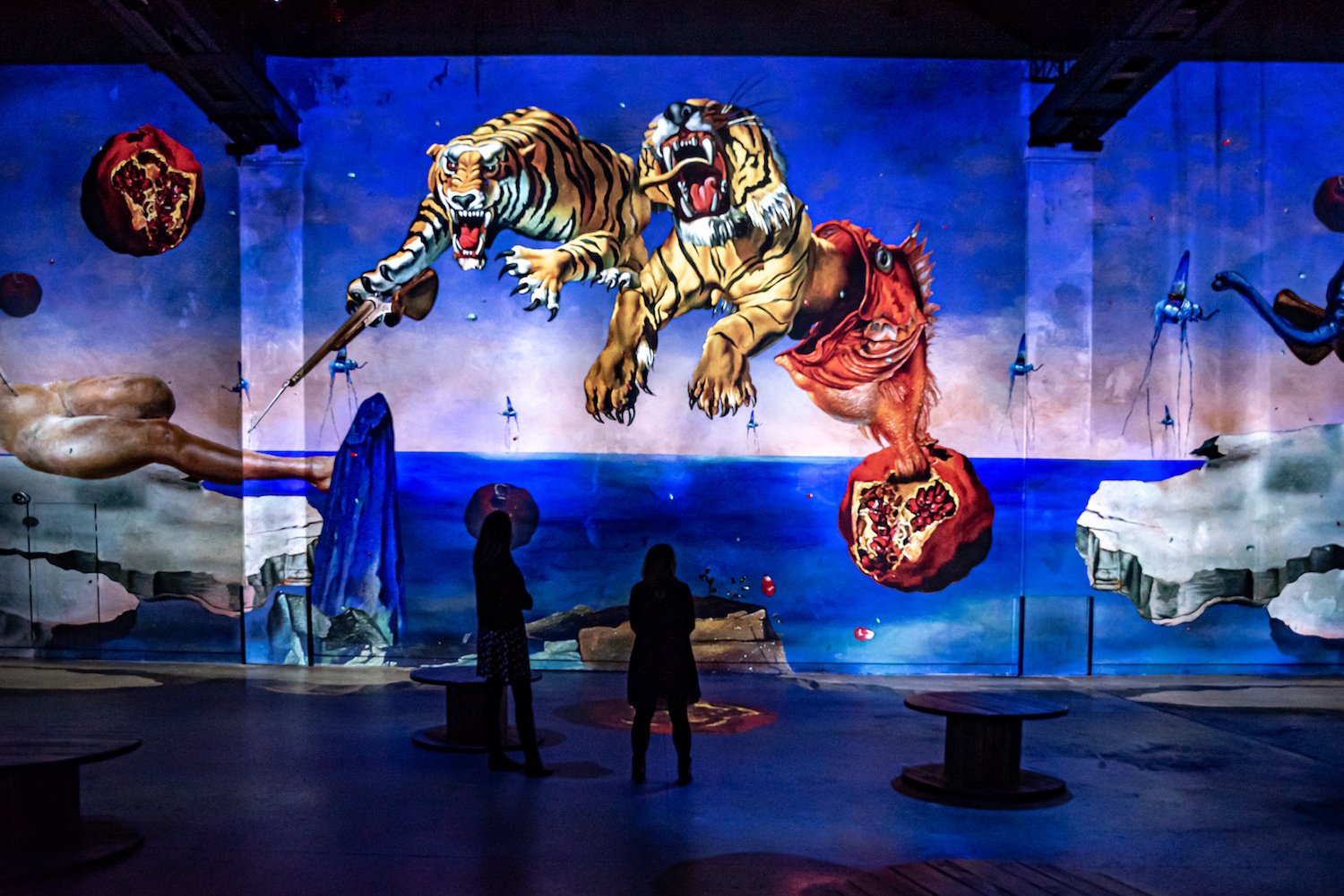 Immersive experience in Atelier des Lumières.